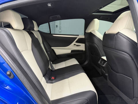 2022 Lexus ES 350 F SPORT