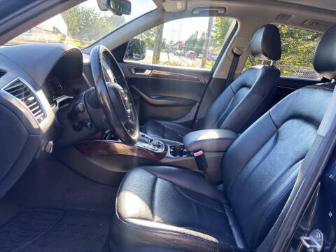 2012 Audi Q5 3.2 quattro Premium Plus