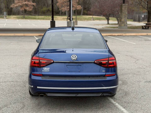 2017 Volkswagen Passat 1.8T R-Line