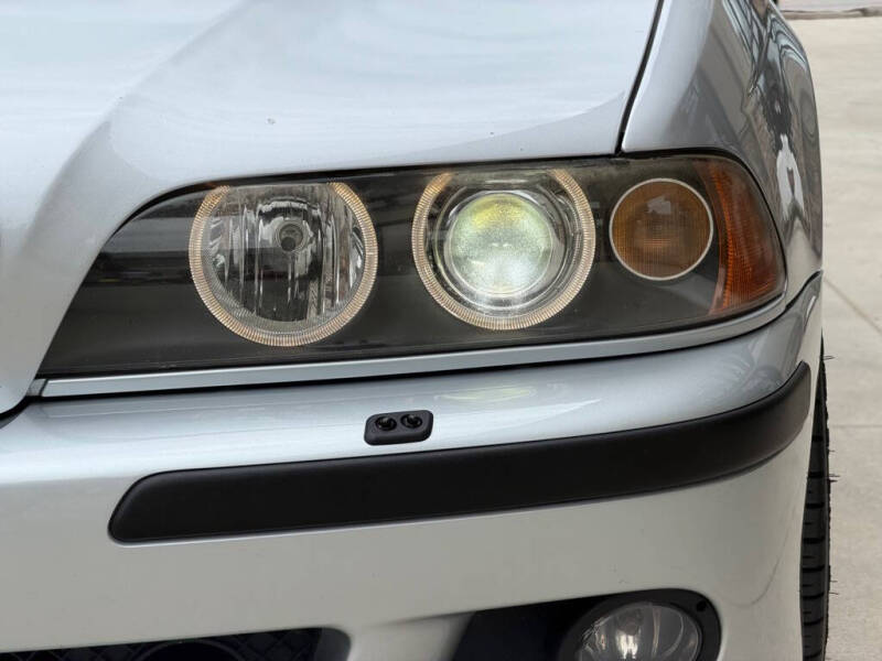 2002 BMW M5