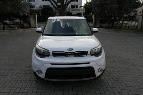 2017 Kia Soul +