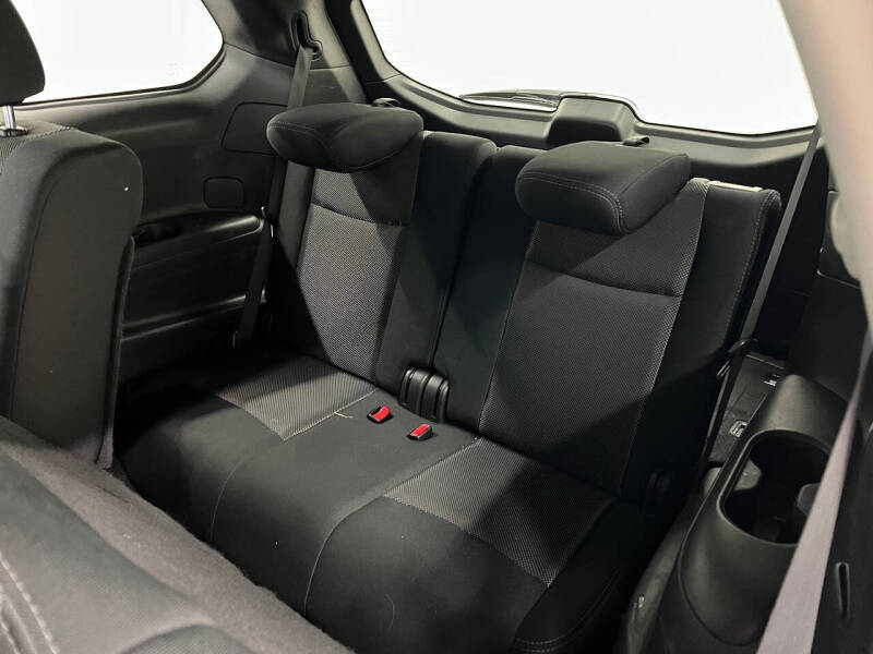 2018 Nissan Pathfinder SV