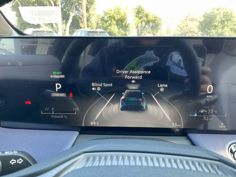 2026 Nissan LEAF Platinum+