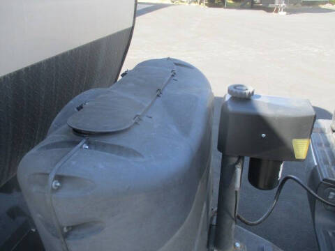 2018 Forest River Cherokee Grey Wolf limited 23M