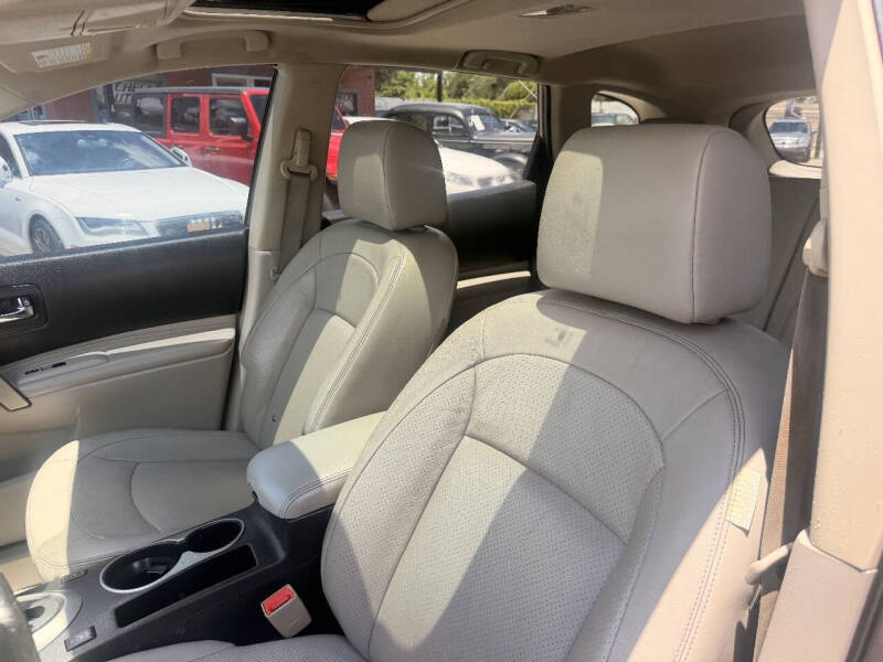 2011 Nissan Rogue SV