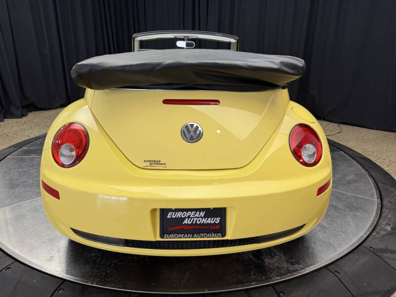 2007 Volkswagen New Beetle Convertible 2.5