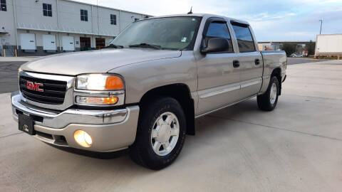 2005 GMC Sierra 1500 for sale at JULIANO'S GARAGE AUTO SALES in Ocoee FL