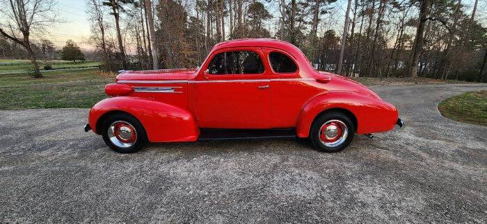1937 Oldsmobile F37