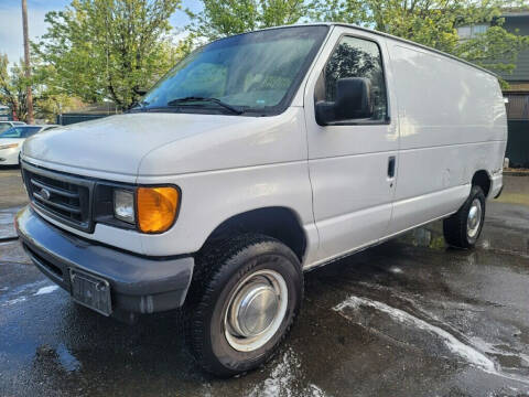 2004 Ford E-Series for sale at Blue Line Auto Group in Portland OR