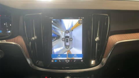 2024 Volvo V60 Cross Country B5 Plus