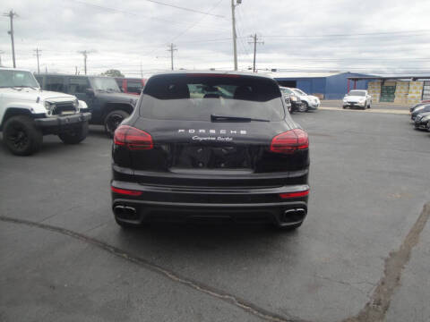 2017 Porsche Cayenne Turbo