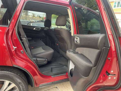 2017 Nissan Pathfinder S