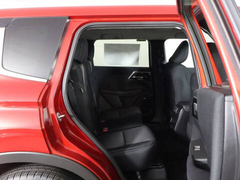 2025 Mitsubishi Outlander ES