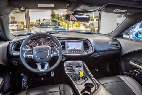 2015 Dodge Challenger SXT Plus