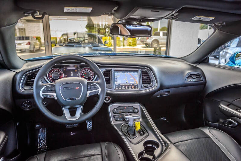 2015 Dodge Challenger SXT Plus