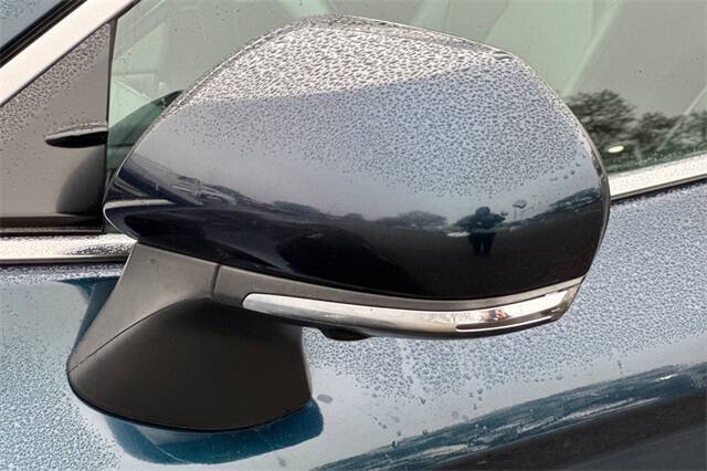 2021 Toyota Camry Hybrid XLE