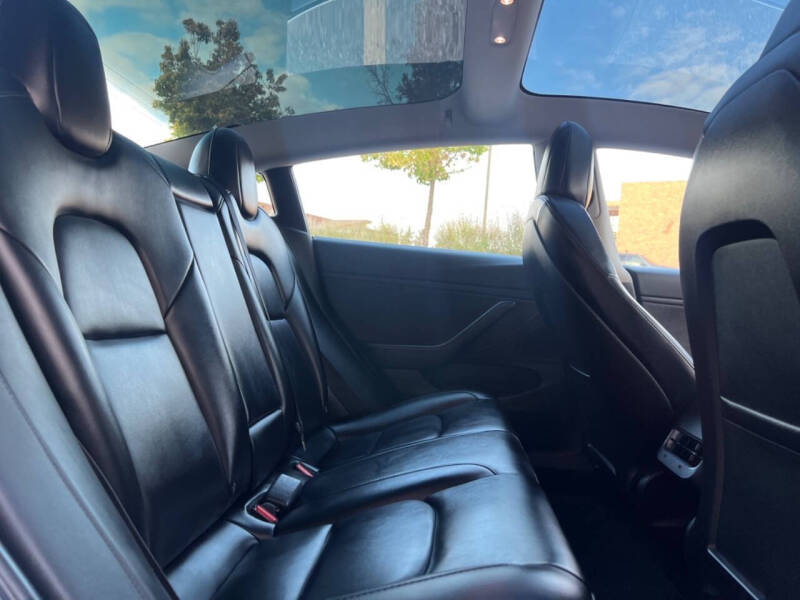 2020 Tesla Model 3 Long Range