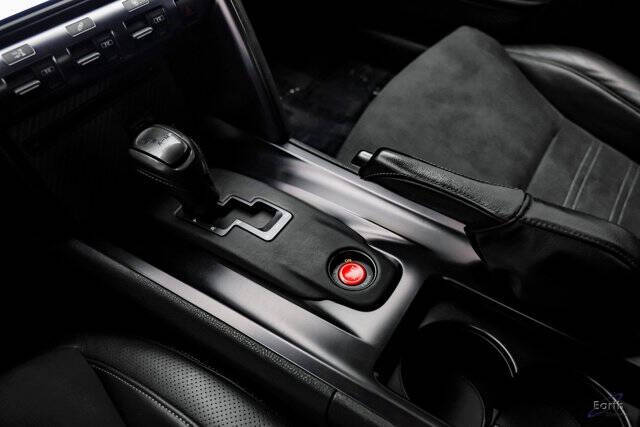 2013 Nissan GT-R Premium