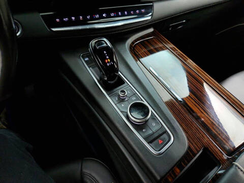 2022 Cadillac Escalade Luxury