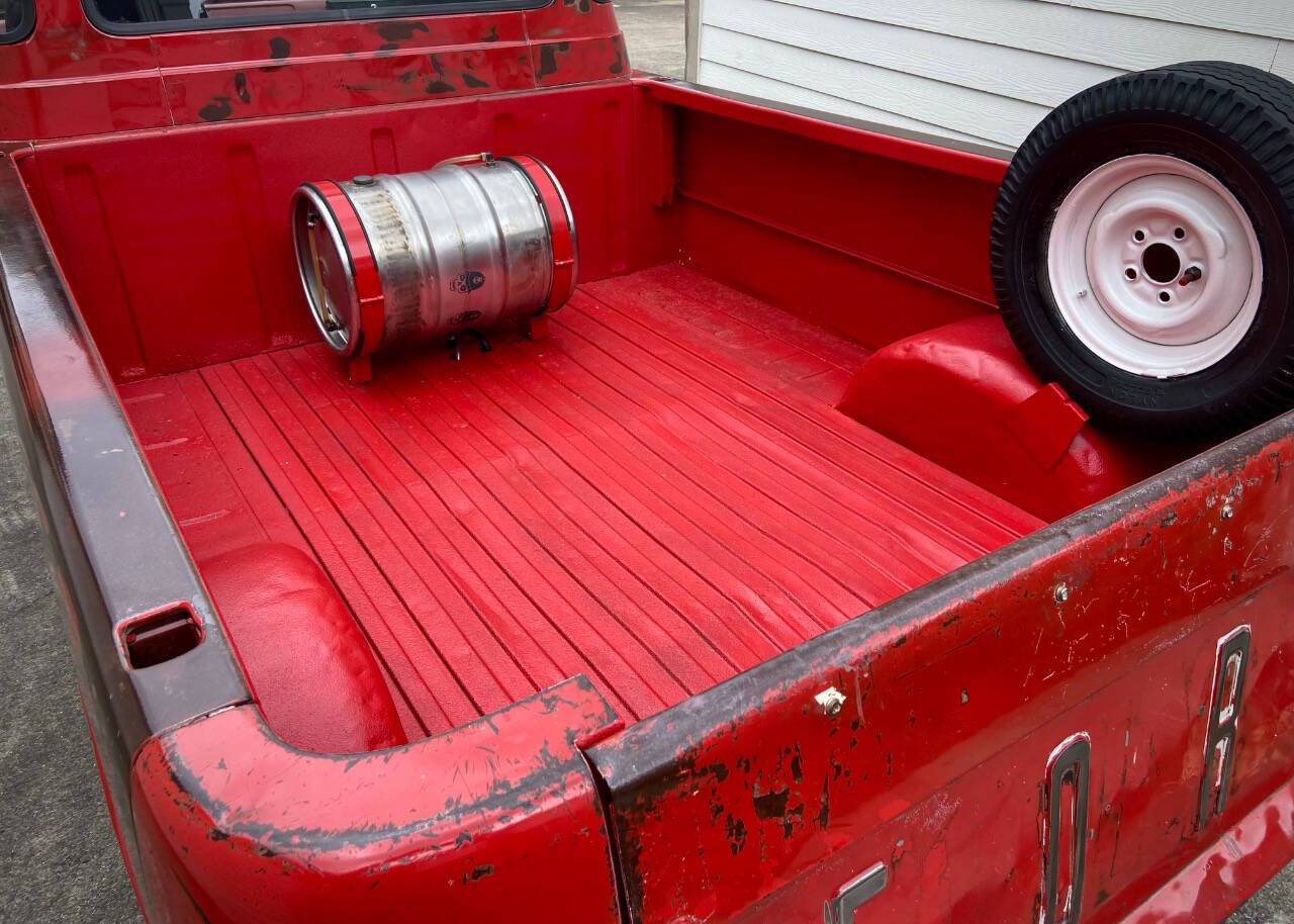1961 Ford E-100 36
