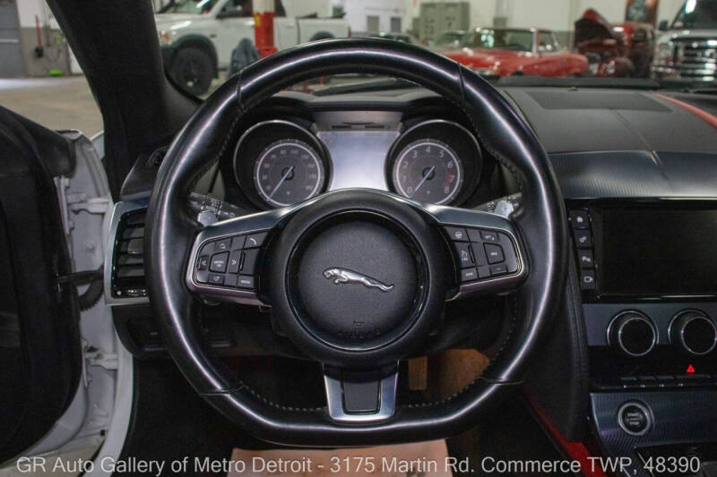 2018 Jaguar F-TYPE R-Dynamic