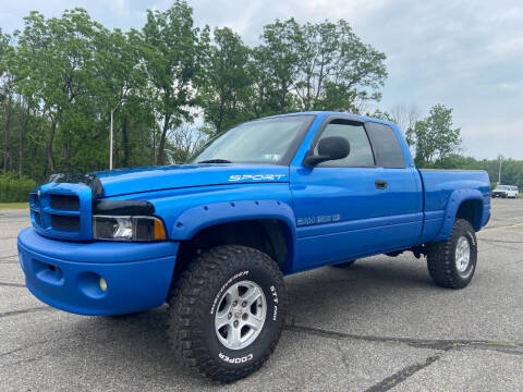 2001 Dodge Ram 1500 for sale at Right Pedal Auto Sales INC in Wind Gap PA