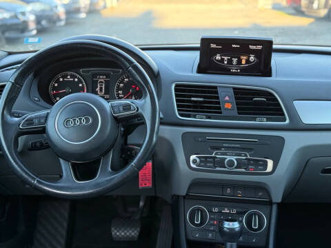 2017 Audi Q3 2.0T Premium