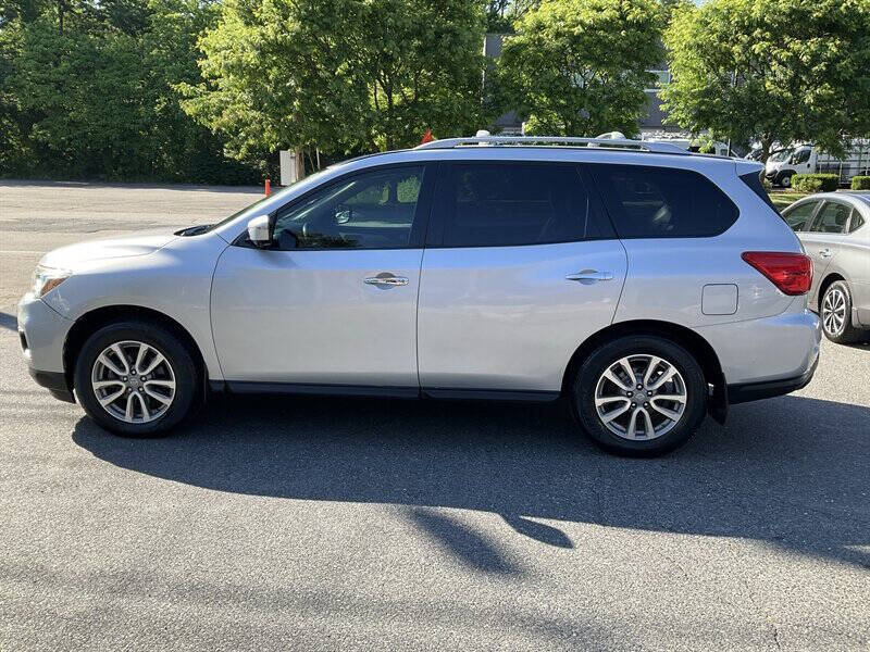 2017 Nissan Pathfinder SL