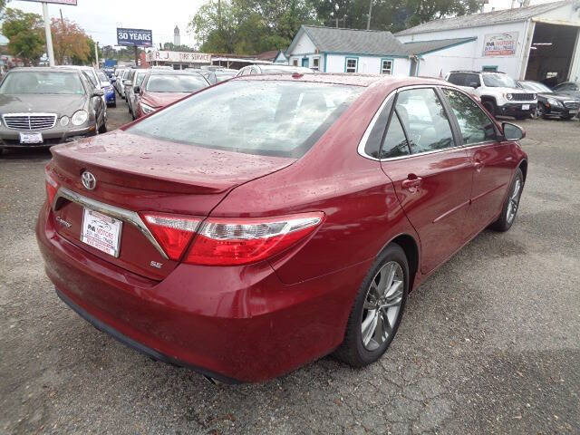 2017 Toyota Camry SE