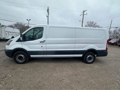 2017 Ford Transit for sale at Groesbeck TRUCK SALES LLC in Mount Clemens MI
