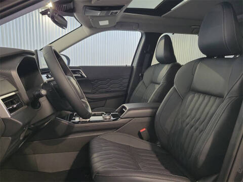 2025 Mitsubishi Outlander SEL