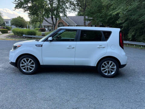 2017 Kia Soul +