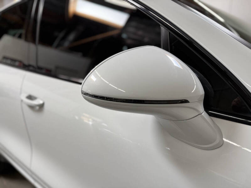 2016 Porsche Cayenne S E-Hybrid