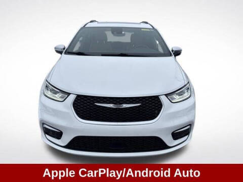 2025 Chrysler Pacifica Pinnacle