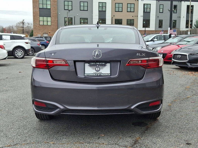 2018 Acura ILX