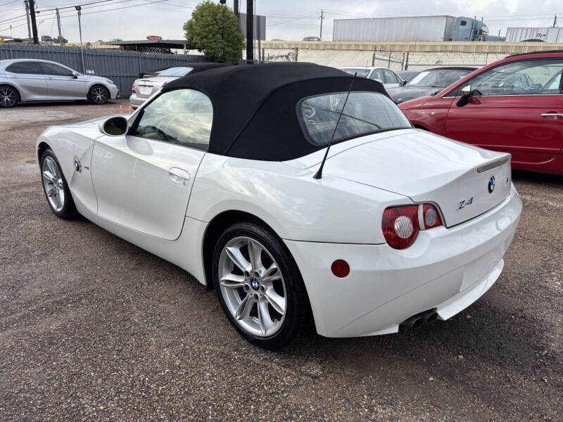 2005 BMW Z4 3.0i