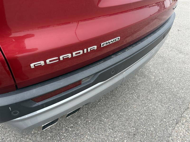 2024 GMC Acadia Elevation