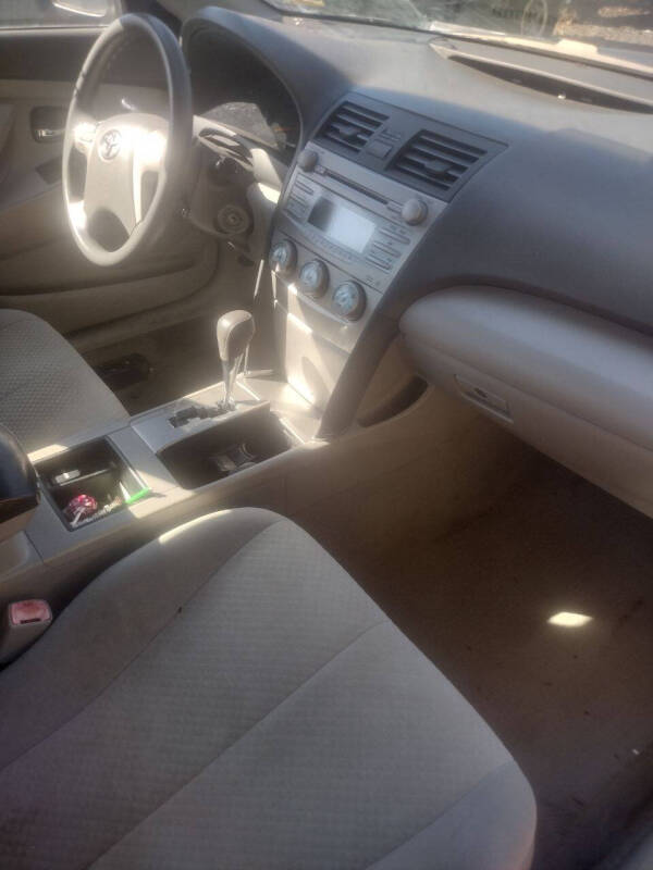 2009 Toyota Camry LE