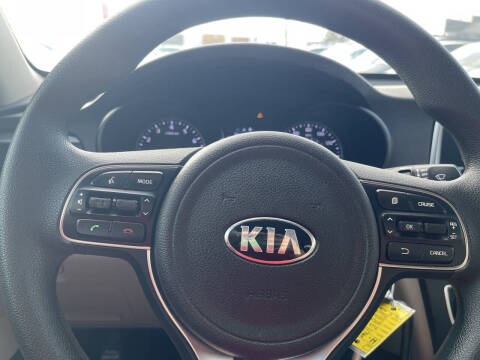 2016 Kia Optima LX