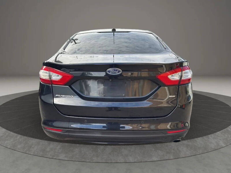 2016 Ford Fusion SE