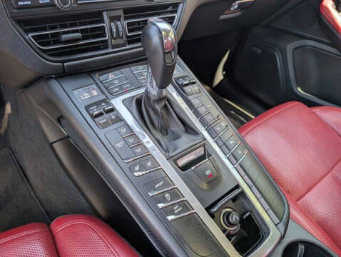 2020 Porsche Macan