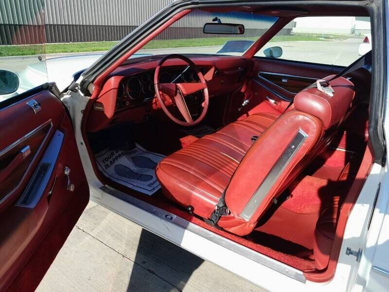 1976 Pontiac Grand Prix