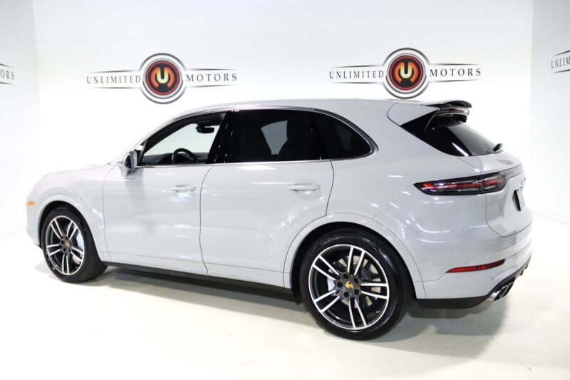 2020 Porsche Cayenne Turbo