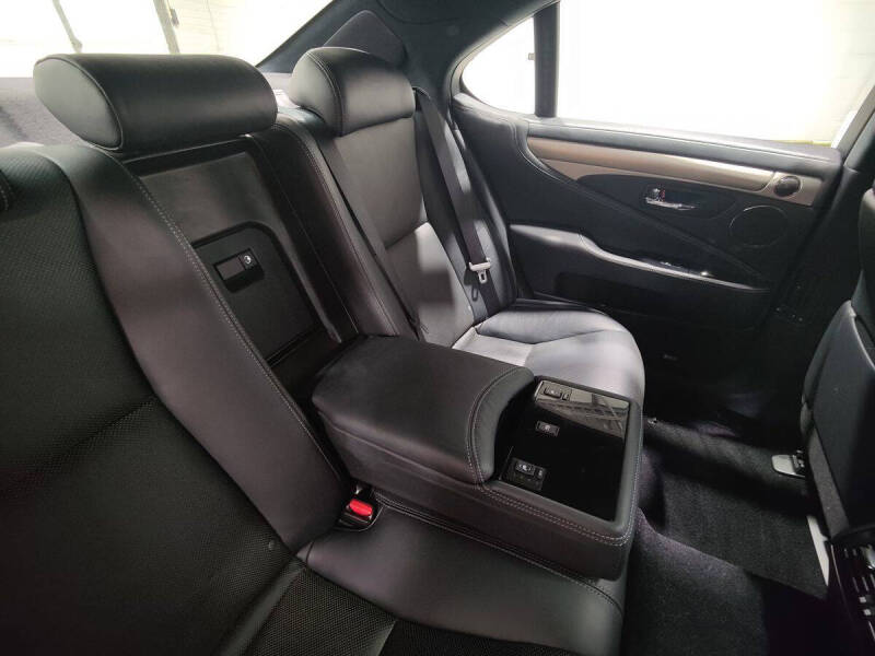 2016 Lexus LS 460