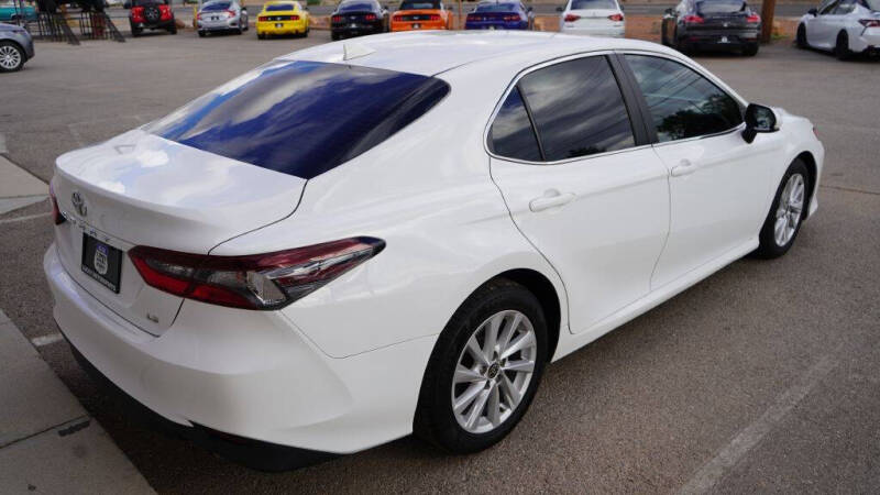 2022 Toyota Camry LE