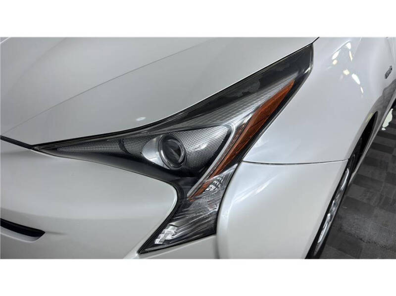 2017 Toyota Prius Three