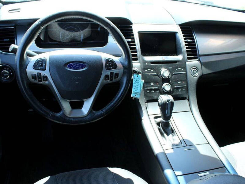 2014 Ford Taurus SEL