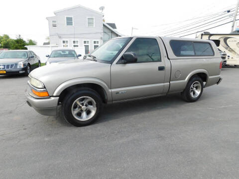 2000 Chevrolet S-10 LS