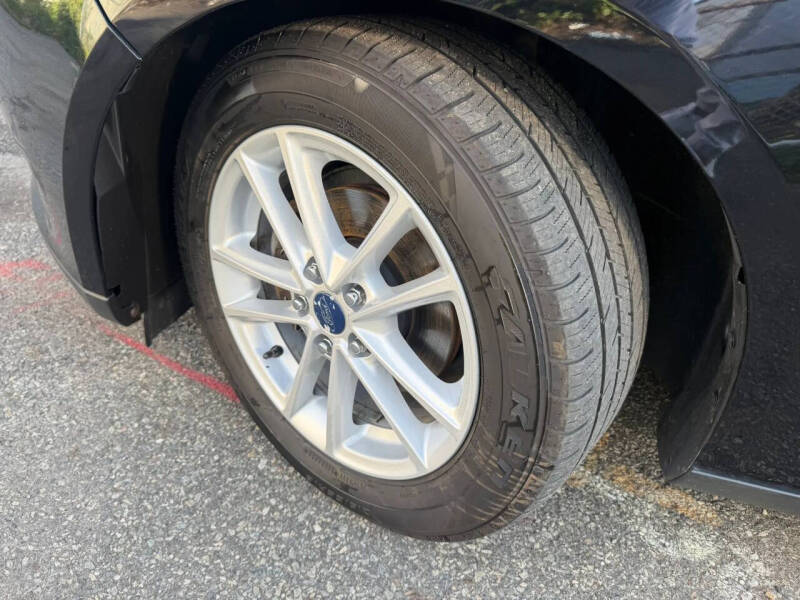2017 Ford Focus SE