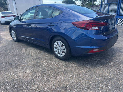 2020 Hyundai Elantra SE